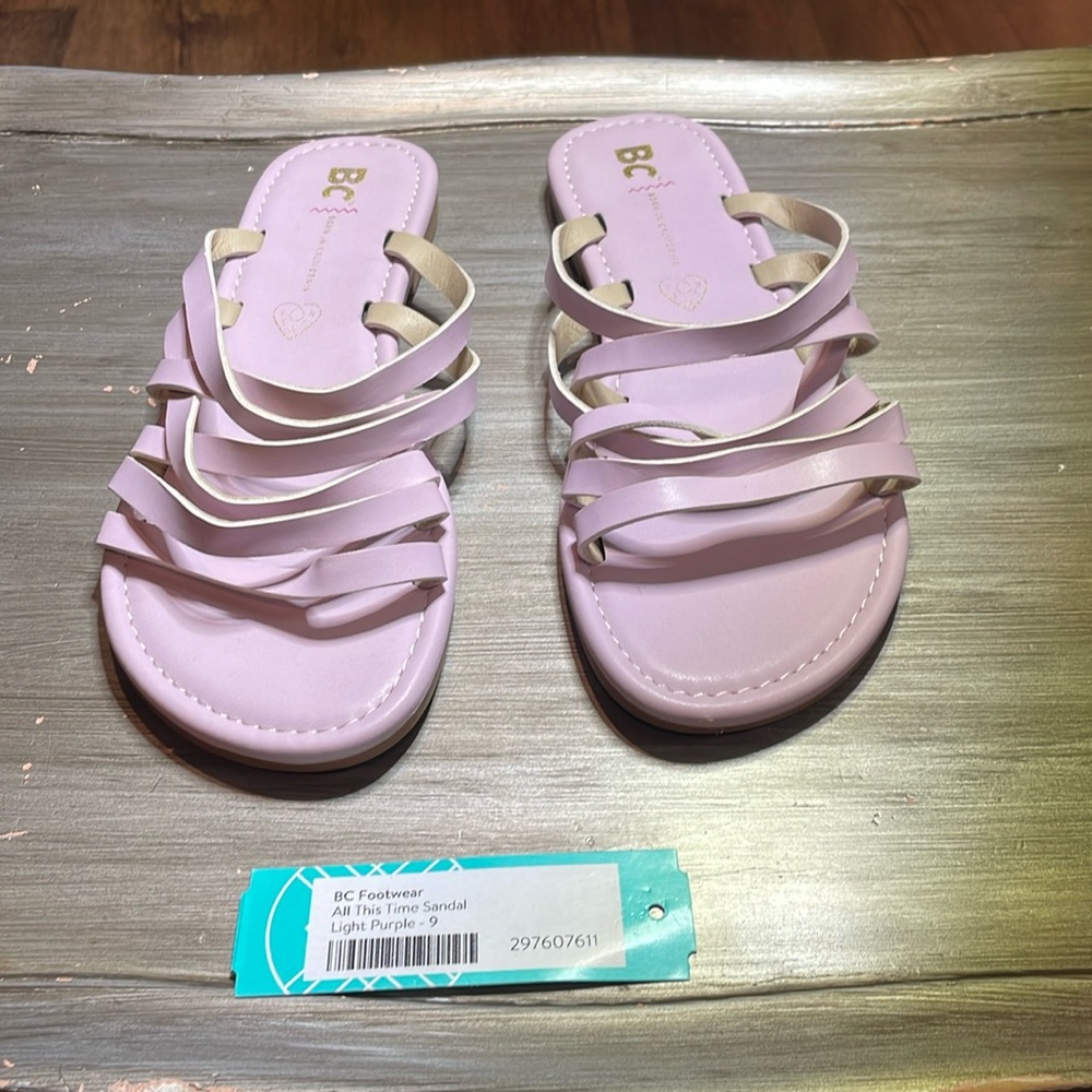 Dusty lilac BC footwear sandal size 9NWT🟣🟣
